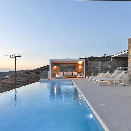 Luxurious With An Infinity Swimming Pool Sea And Sunset View Villa Ligia (Kea)