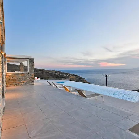 Luxurious With An Infinity Swimming Pool Sea And Sunset View *