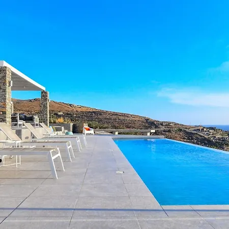 Luxurious With An Infinity Swimming Pool Sea And Sunset View Vila Ligia (Kea)